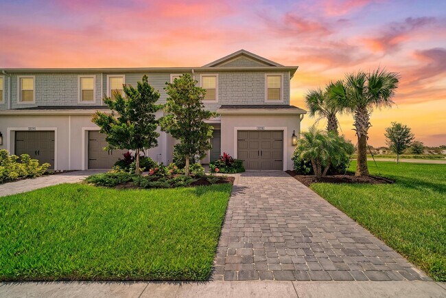 Building Photo - 2206 Washington Palm Ct