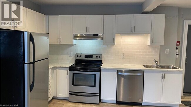 Photo du bâtiment - 468 Main St E