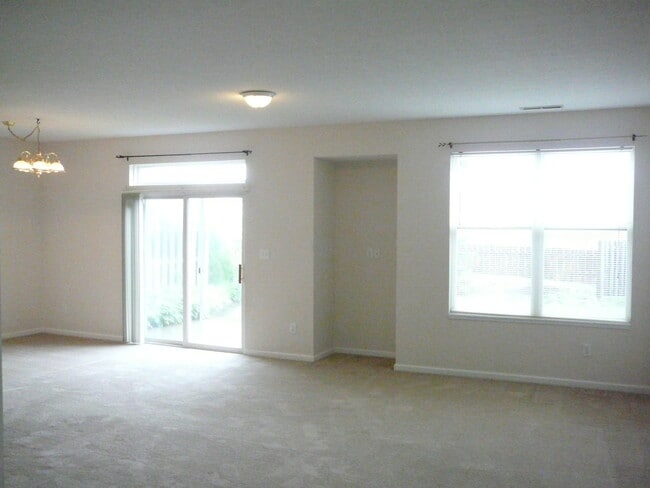 Building Photo - 7040 Forrester Ln