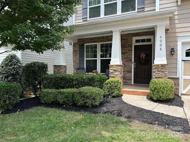 Foto del edificio - 4008 Fallondale Rd