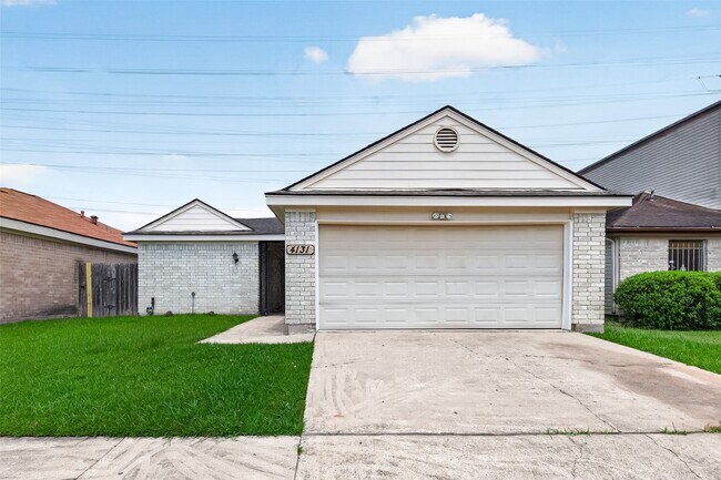Foto del edificio - 4131 Baynard Dr