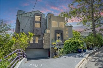 Building Photo - 1667 Gladys Dr