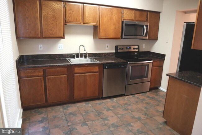 Foto del edificio - 1831 Tufa Terrace