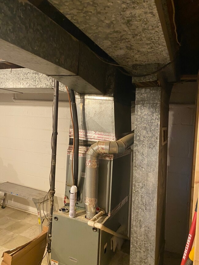 Building Photo - 8011 Stratman Rd