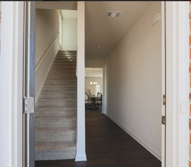 Building Photo - 5836 Screech Owl Dr