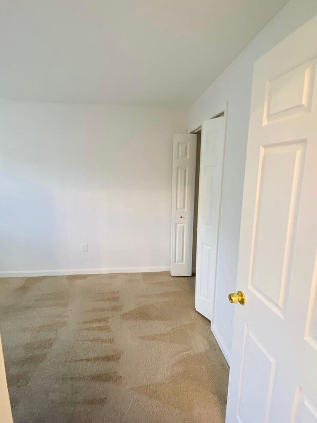 Foto del edificio - 3187 Sonia Trl