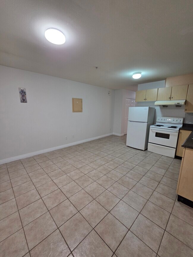 Photo du bâtiment - 1885 55th Av E