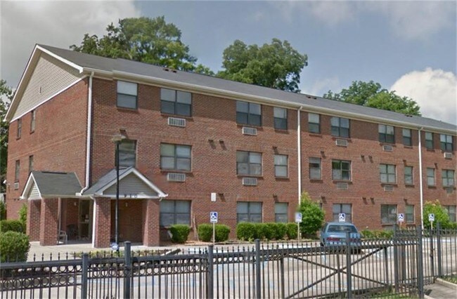 Building Photo - 910 Bowman St