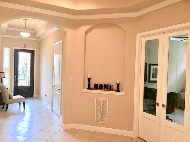 Building Photo - 4435 Calvet Forest Dr