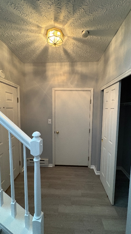 Building Photo - 4676 Court Yard Dr