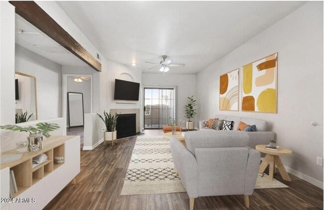 Foto del edificio - 9259 E Raintree Dr