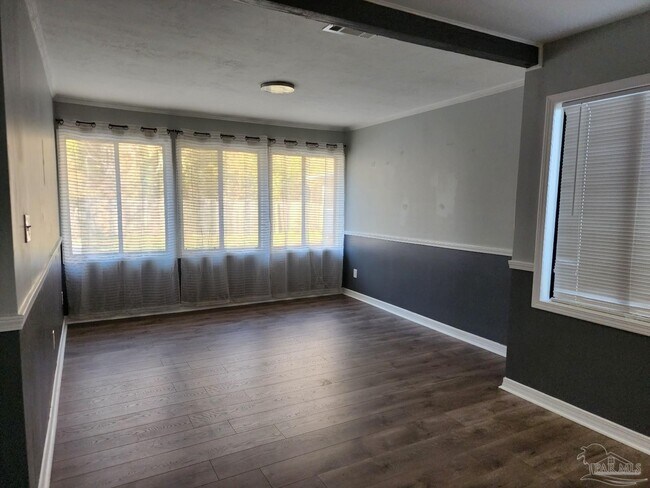 Building Photo - 5140 Choctaw Ave