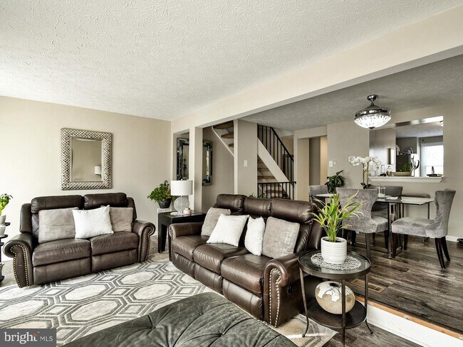 Foto del edificio - 536 Ellrose Ct