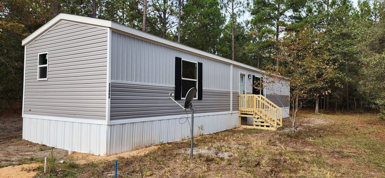 Primary Photo - 33060 Hill Creek Rd