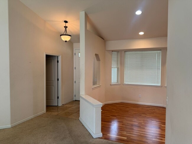 Building Photo - 1707 Ashford Way