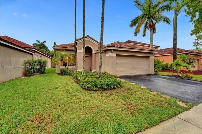 Building Photo - 930 Bluewood Terrace