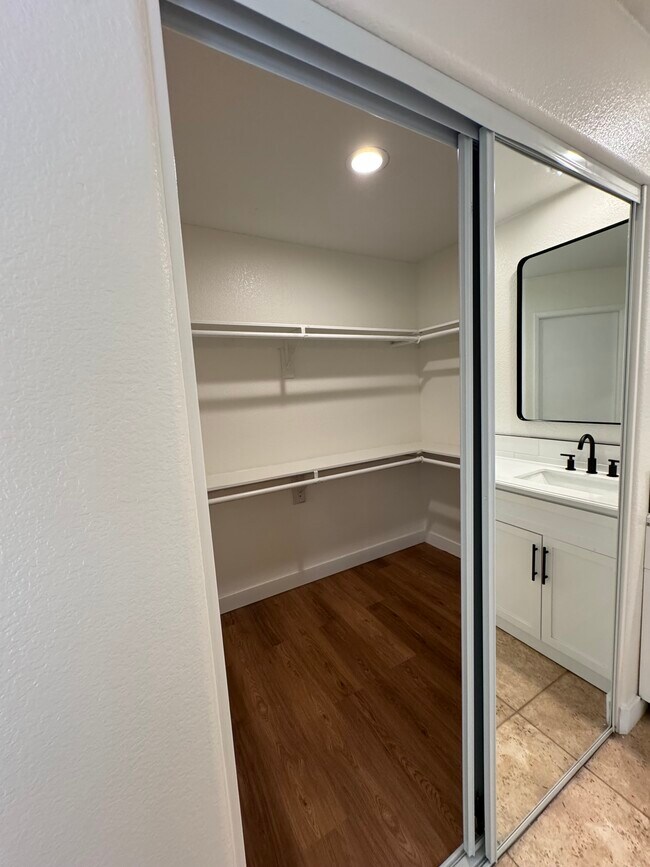 Foto del edificio - 47761 Poseidon Cir