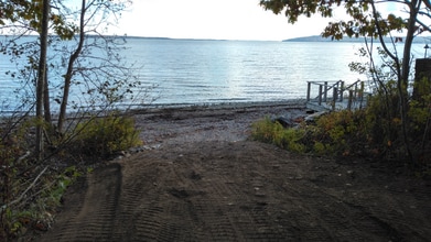 Building Photo - 3 Searsport Terrace
