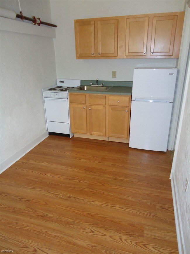 Building Photo - 5700 Munhall Rd