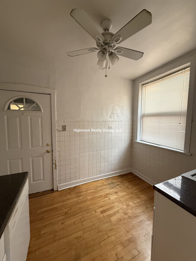 Foto del edificio - 4047 N Mozart St