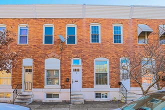 Building Photo - 305 S Macon St.