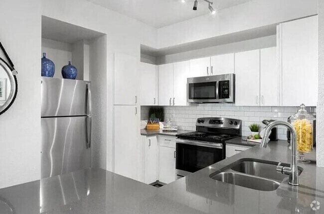 Foto del edificio - Urban Oasis: Stylish Studio Living in the ...