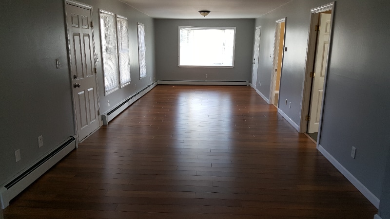 Primary Photo - 31 Buttonwood Rd