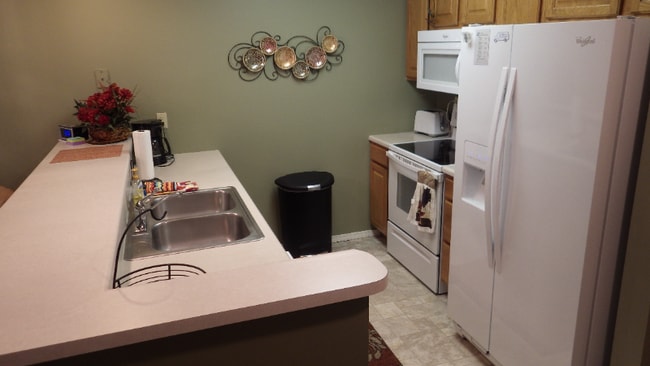 Foto del edificio - 3600 Sheridan Lake Rd