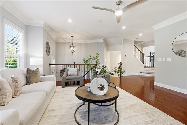 Building Photo - 3655 E Paces Walk