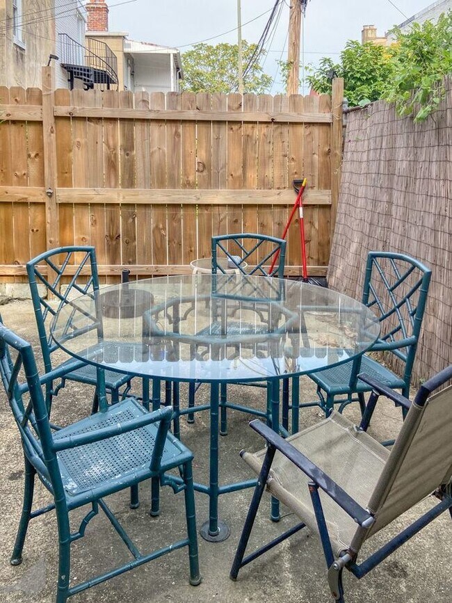 39 Bates St NW Unit A, Washington, DC 20001 Room for Rent in