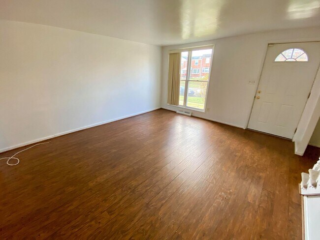 Foto del edificio - Charming 3Bed/1Bath in Cedonia Neighborhood