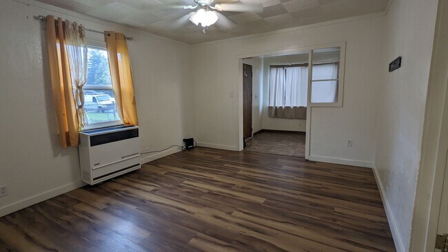 Foto del edificio - 2069 Holly St