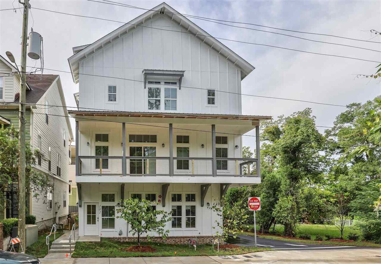 Foto principal - 429 St Francis St