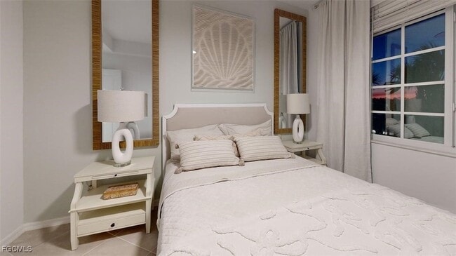 Building Photo - 15275 Grn Acrs Ave