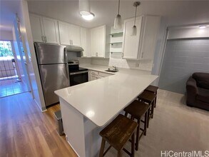 Building Photo - 1548 Liholiho St