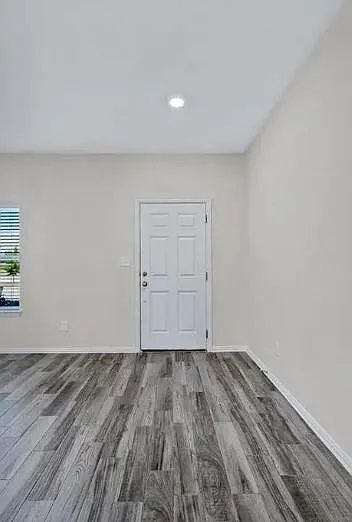 Building Photo - 252 Falling Star Ln