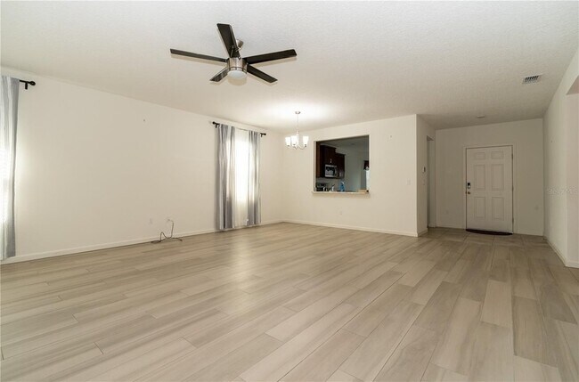 Foto del edificio - 769 Forest Trace Cir