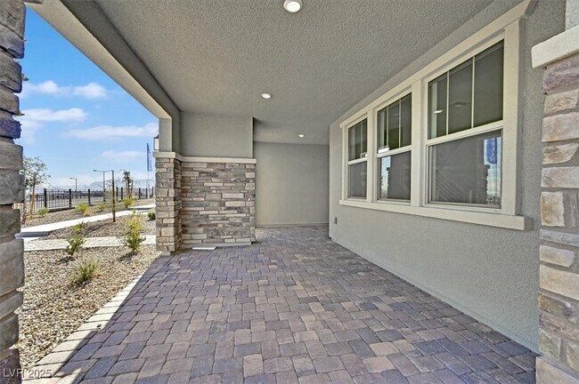 Foto del edificio - 148 Silver Run Ln