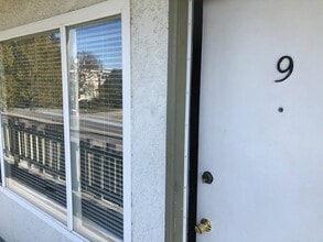 Building Photo - 1006 Tolmie Ave