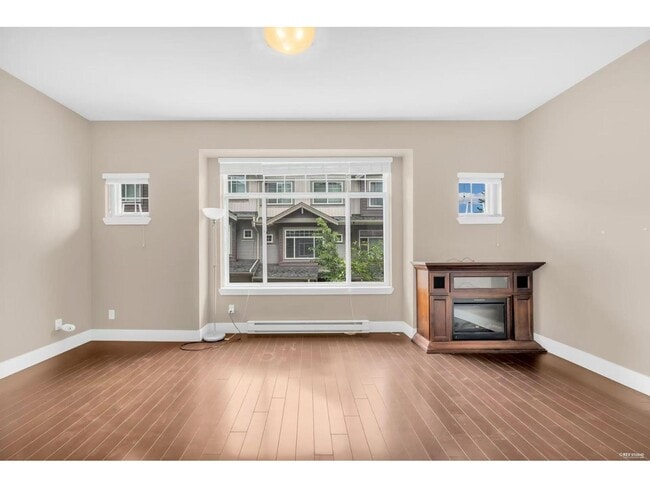 Building Photo - 15933-1586A 86a Ave