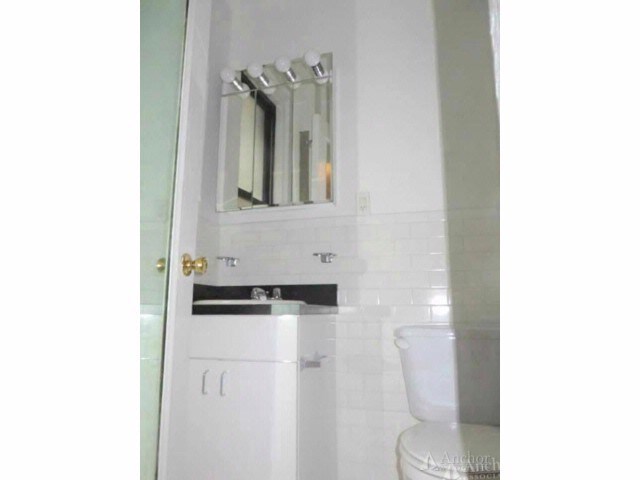 Foto del edificio - 140 E 46th St