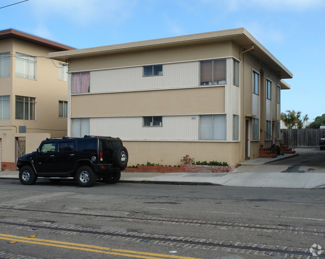 Primary Photo - 3638 Taraval St