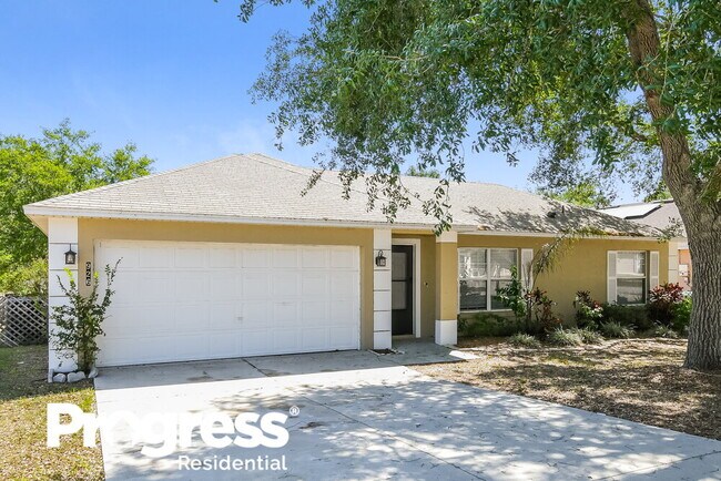 Building Photo - 926 Willow Run St