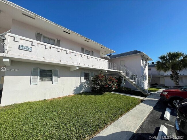 Building Photo - 7426 SW 82nd St