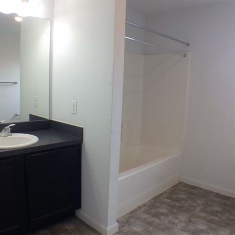 Building Photo - 6655 Cattle Dr