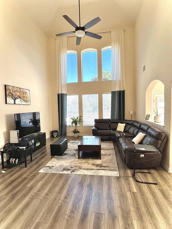 Foto del edificio - Room in House on Bridie Path