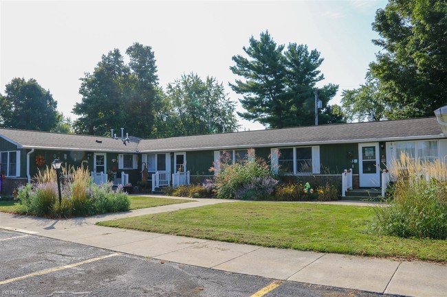 Building Photo - 2 br, 1 bath  - Greenhaus