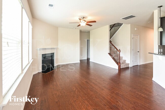 Foto del edificio - 11607 Gilroy Ln