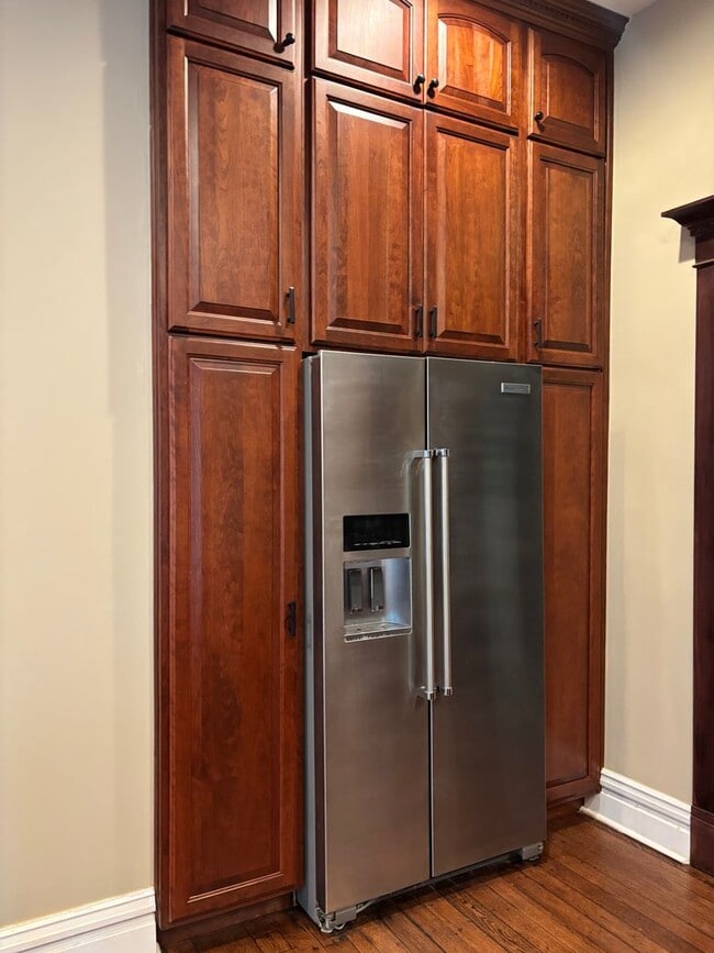 Foto del edificio - Historic Downtown Home with Modern Charm