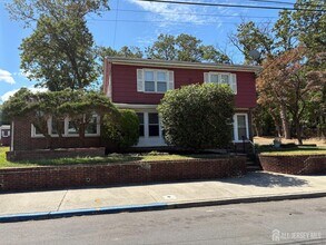 Building Photo - 32 Heston Ave